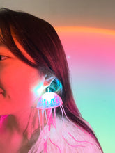 Charger l&#39;image dans la galerie, LED light up female jellyfish earrings SHINYOU
